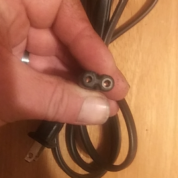 Power cord - Picture 2 of 2